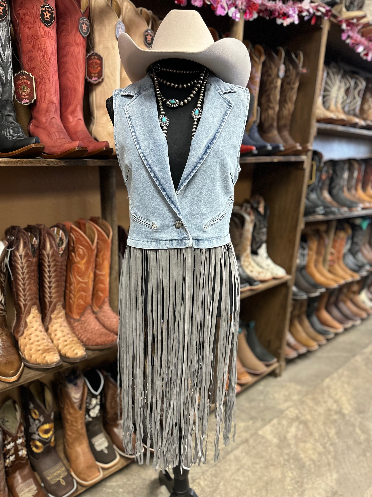 Chaleco con flecos para dama